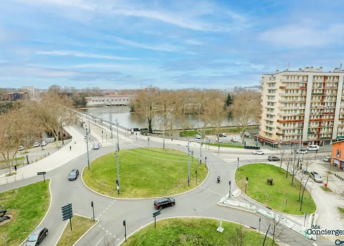 Fac 6 Vue Garonne - Tram- Parking
